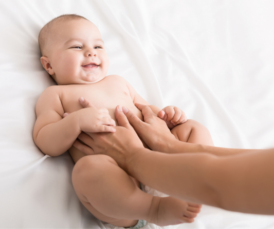Comment soulager les coliques de bébé naturellement
