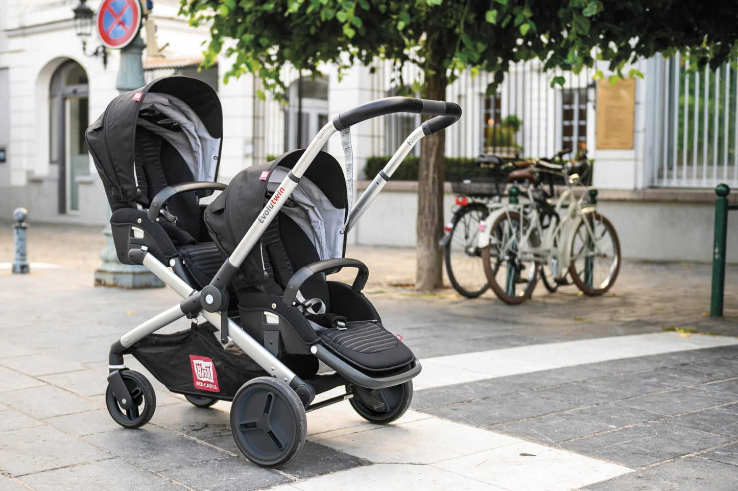 RED CASTLE, Poussette bébé Jumeaux/Tandem/Double, Dès la naissance, Siéges réversibles/dossier 3 positions, Grand panier de rangement, Chassis réglable, Modulable, Evolutwin, Noire