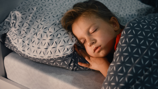 Pourquoi certains enfants se réveillent toujours à la même heure la nuit